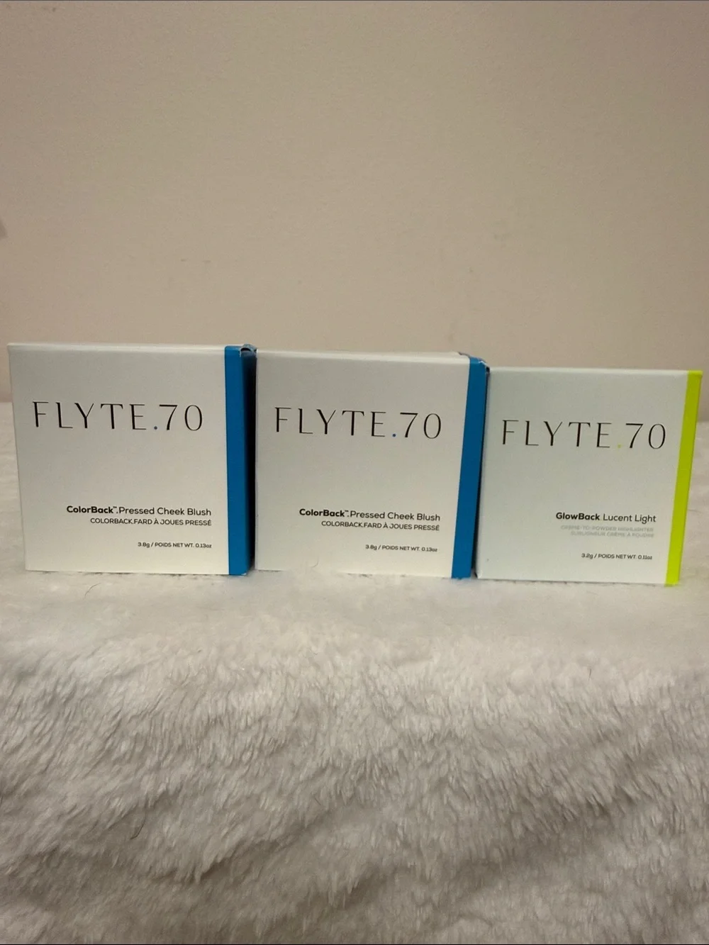 4 Flyte .70 Abracadabra pressed cheek blush & 2 just like heaven lucent light !